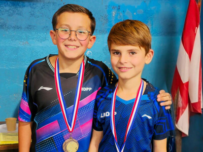 Bastien et Camille bronze championnat jeune tour 1 benjamins